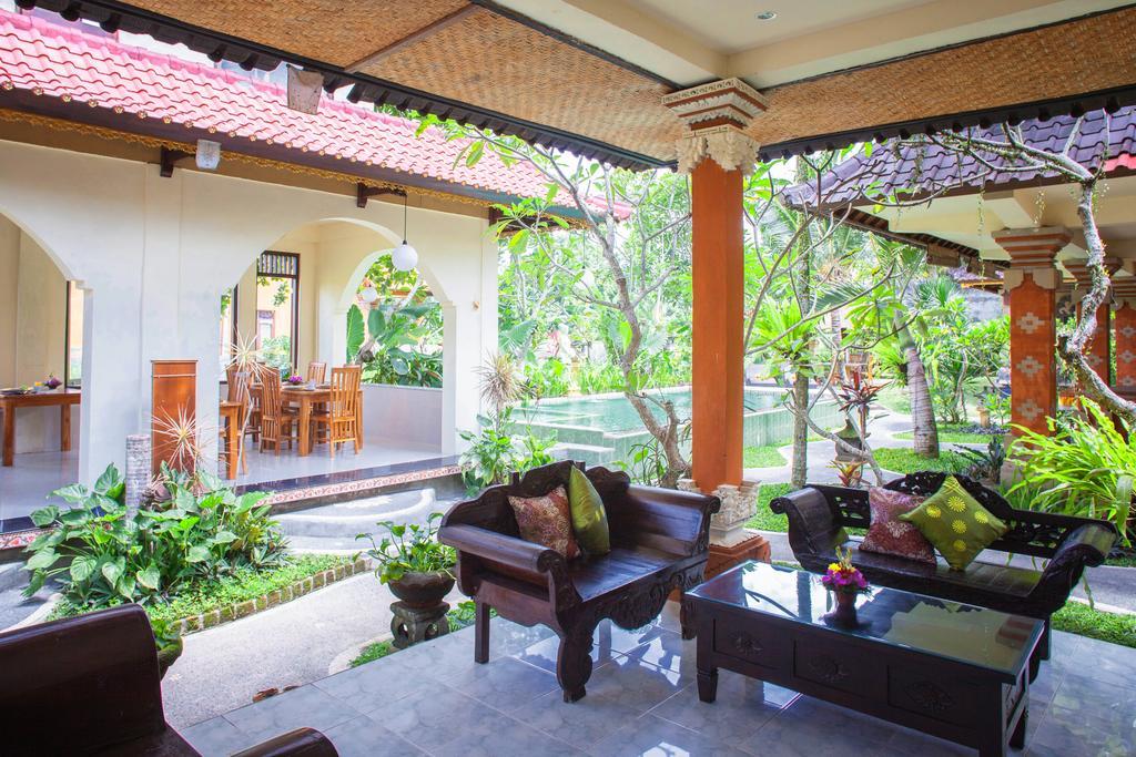 Ubud Kerta City Hotel Exterior photo