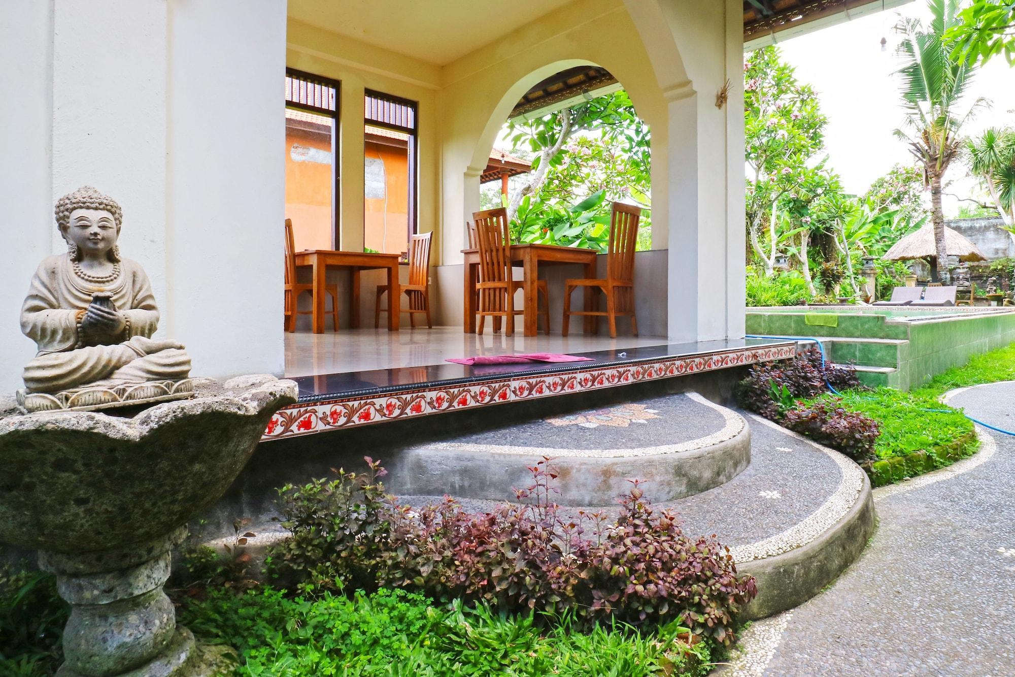 Ubud Kerta City Hotel Exterior photo