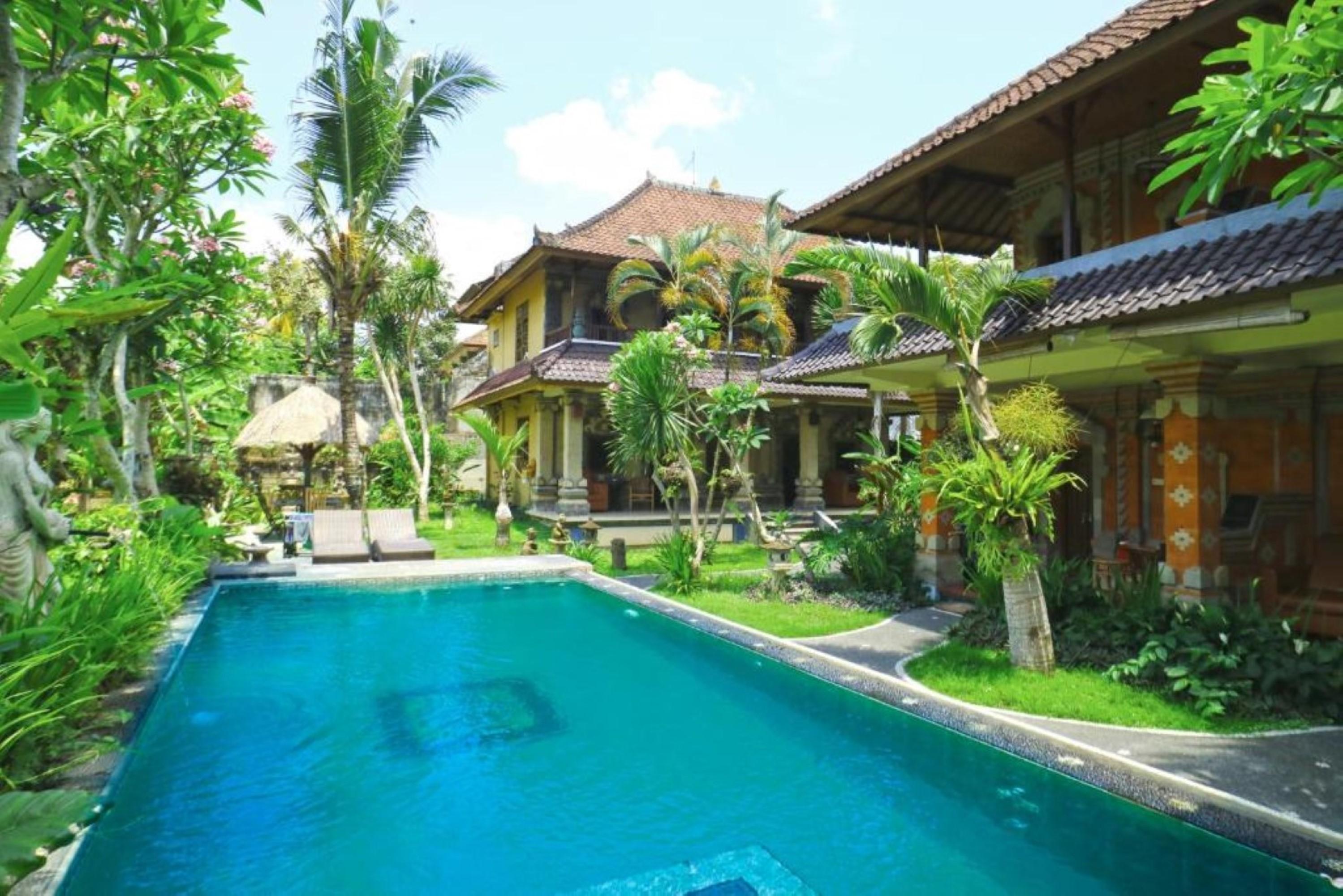 Ubud Kerta City Hotel Exterior photo