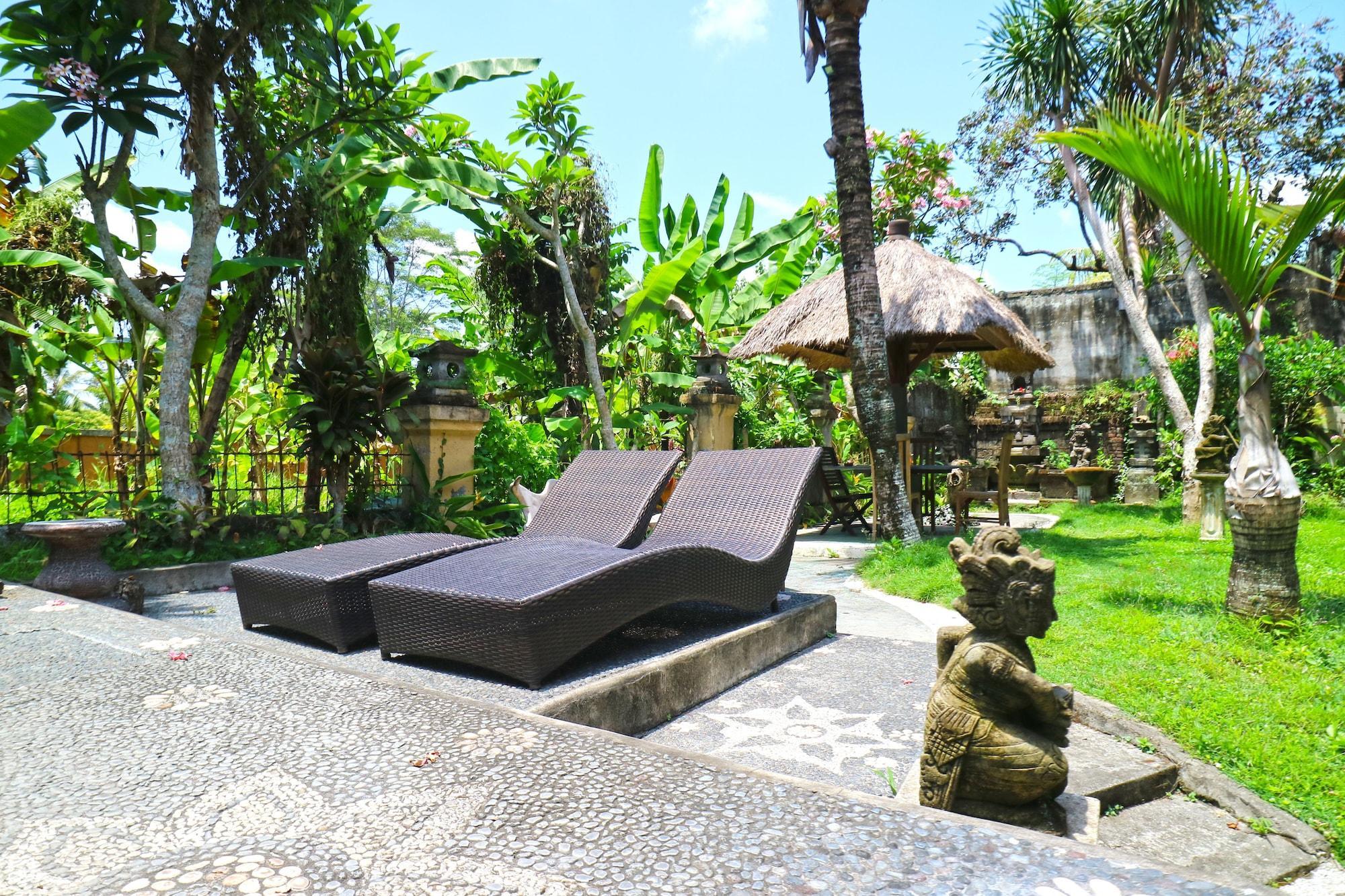 Ubud Kerta City Hotel Exterior photo